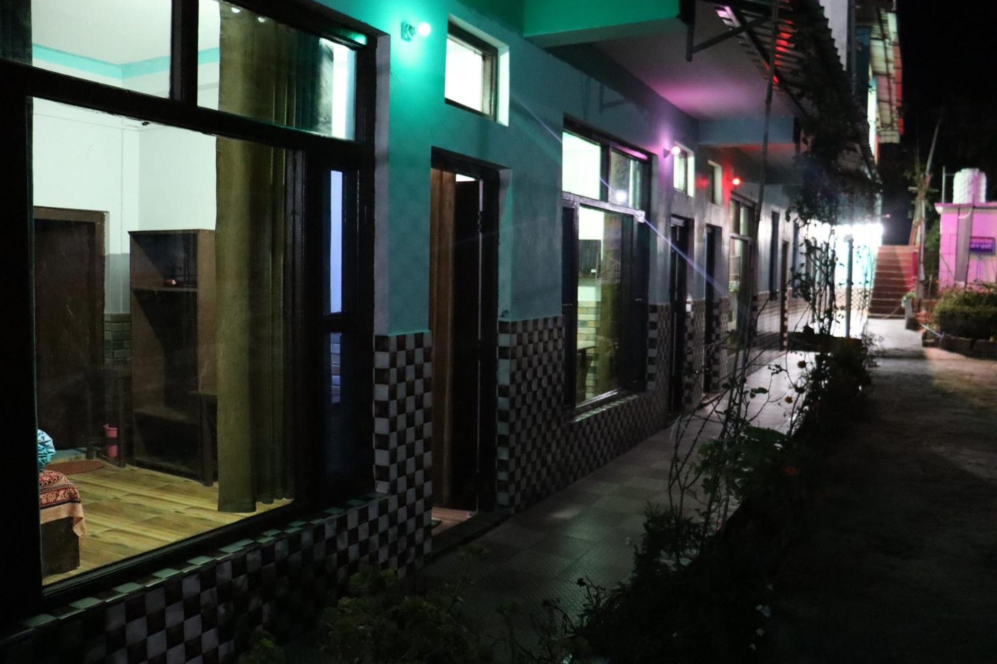 Shanti Home Stay Chaukori 外观 照片